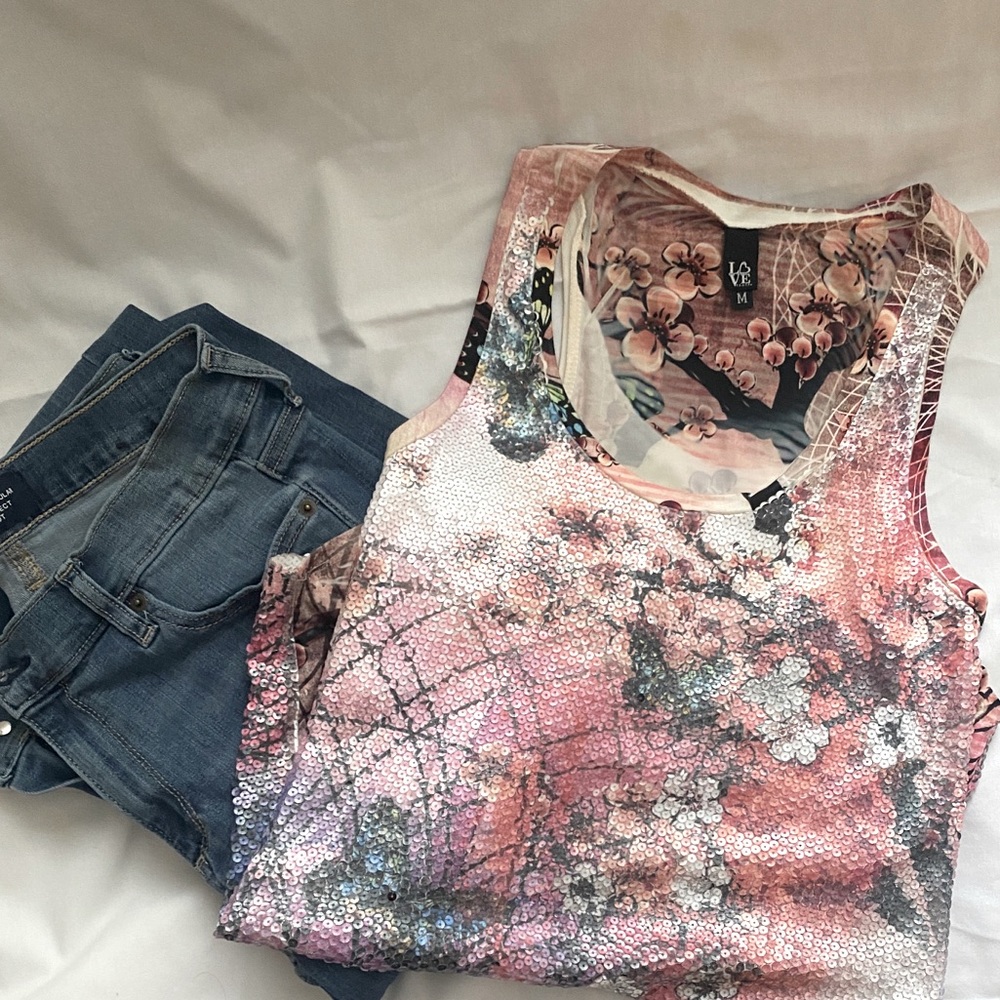 Sequined tank top
